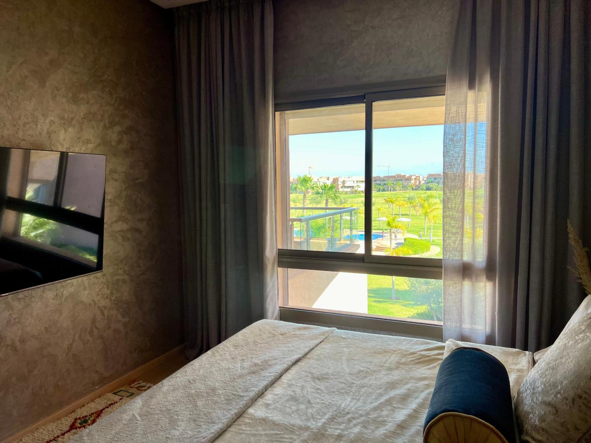 Quiet Atlas And Pool View - Fiber Optic Internet * Marrakesh